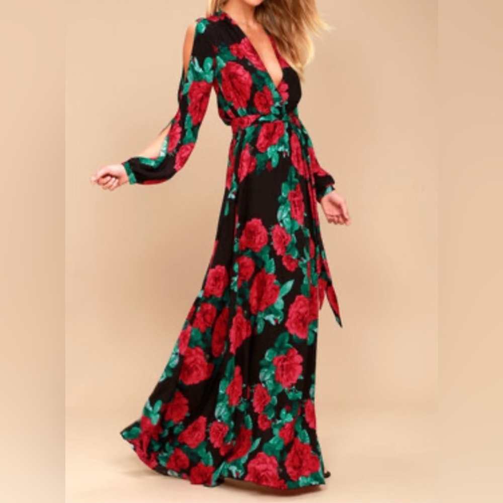 Rose print maxi from lulus, great condition.